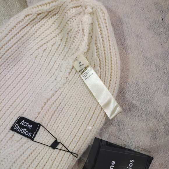 Acne Studios White Face Patch Wool Toque - Picture 6 of 6
